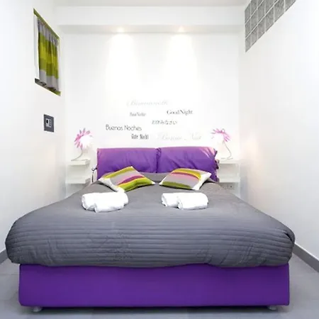 Apartment Cheap And Chic White At Coliseum *